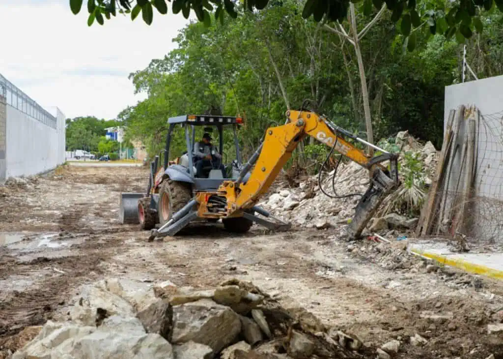 Inician pavimentación en calles antes olvidadas