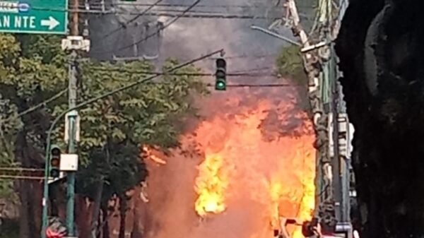 Se registra fuerte explosión en Periférico y Tlalpan por tanques de gas