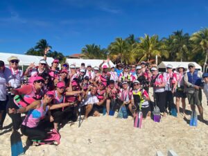 Mujeres sobrevivientes de cáncer de mama protagonizan el Festival Rosa Mexicano