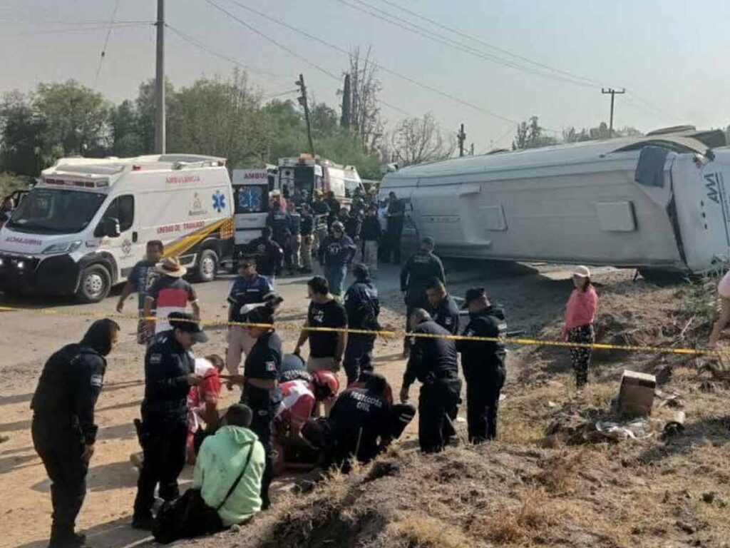 Choque Mortal en Atitalaquia: Autobús Impacta con Tren