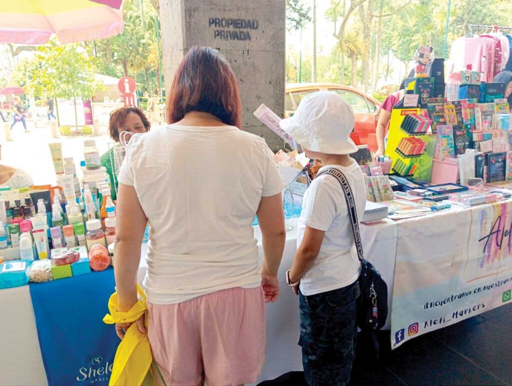 Bazares al rescate: Veracruzanos aumentan sus ingresos en medio de la dificultad económica