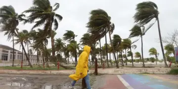 Beryl se dirige hacia Tamaulipas y Texas, ahora como tormenta