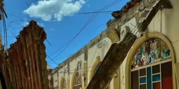 Se derrumba techo de iglesia en Nuevo León