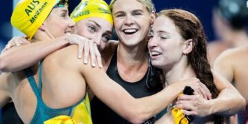 Australia gana oro y rompe récord olímpico en relevos 4x100 metros estilo libre femenil