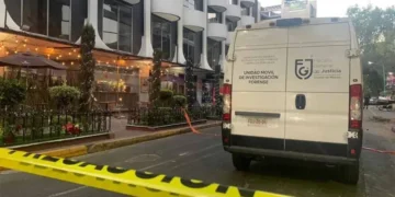 Encuentran tres personas sin vida en Reforma