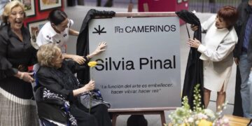 Homenaje a Silvia pinal en los Estudios Churubusco