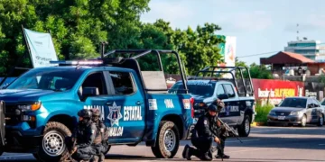 Estudiantes de primaria se refugian al escuchar persecución armada en Culiacán