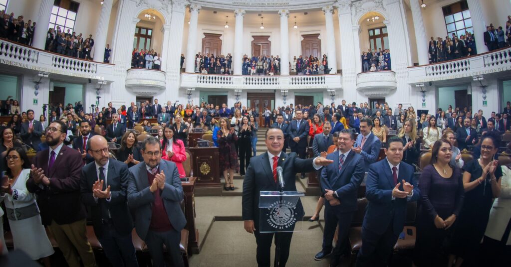 Janecarlo Lozano toma protesta como alcalde de la GAM ante el Congreso de la CDMX