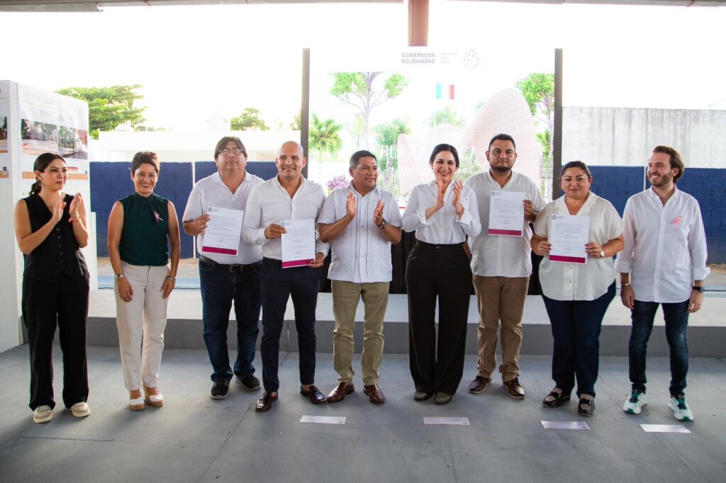 Inicia Estefanía Mercado su programa de obras públicas en Puerto Aventuras