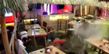 Balacera contra bar “Cantaritos” en Querétaro, quedo registrada en video