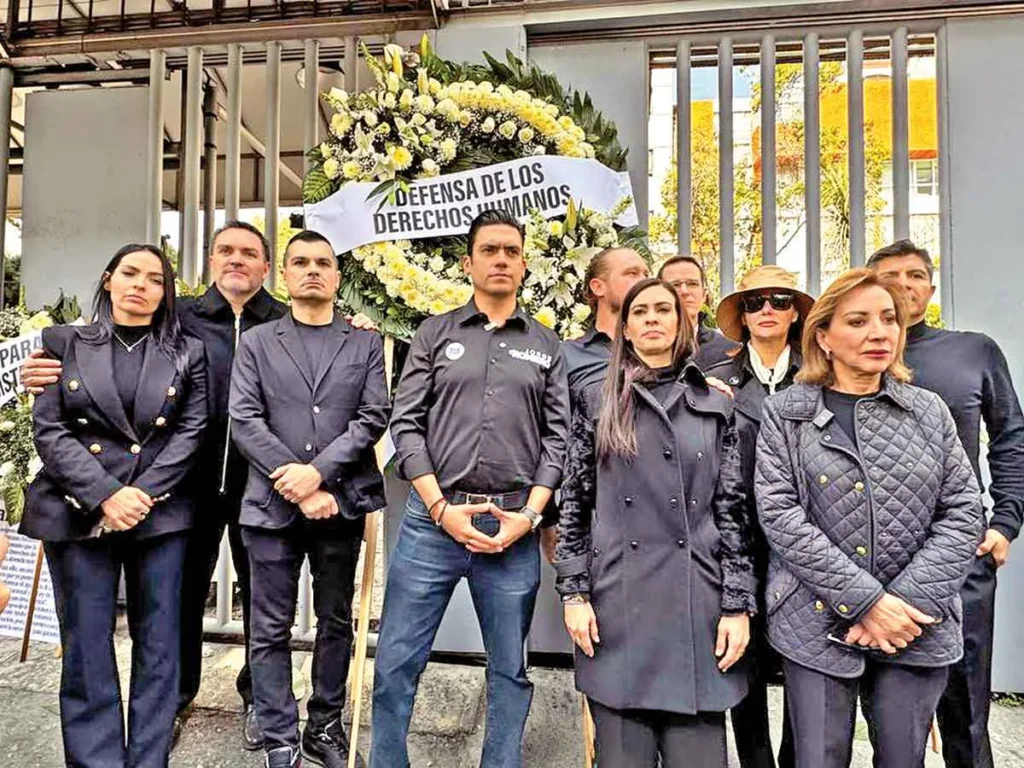 Líderes del PAN realizan protesta simbólica contra la reelección de Rosario Piedra en CNDH