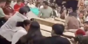 Pelea a golpes por pantallas en promoción durante el Buen Fin en Puebla