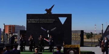 Conmemoran al Escuadrón 201 en Santa Lucía