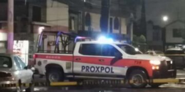 Asesinan a padre e hijo afuera de su domicilio durante una reunión