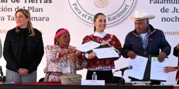 Sheinbaum devuelve tierras a pueblos tarahumaras en la Sierra de Chihuahua